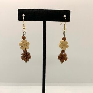New Handcrafted Women’s Earrings Wood Flower Dangle Earrings Brown 2 Inches